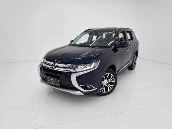 MITSUBISHI OUTLANDER 3.0 GT 4X4 V6 24V GASOLINA 4P AUTOMÁTICO MITSUBISHI OUTLANDER 3.0 GT 4X4 V6 24V GASOLINA 4P AUTOMÁTICO